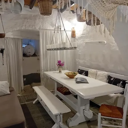 Romantica Daire Páros